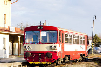 引擎马车铁路站多布鲁斯卡捷克共和国