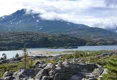 桩石头爱斯基摩人艺术形式前面冰川湖阿龙