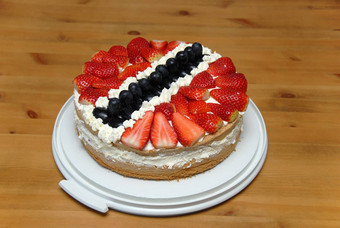 挪威国庆日五月蛋糕