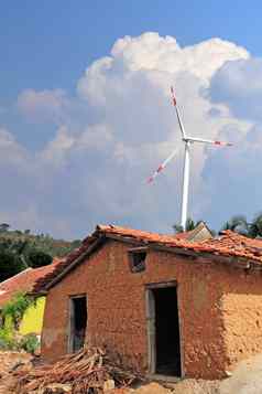 泥房子农村印度风机