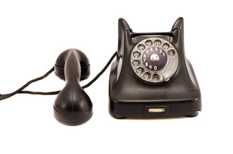 孤立的黑色的古董电话