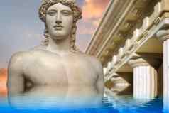 雕像赫拉克勒斯古老的艺术反映了平静海