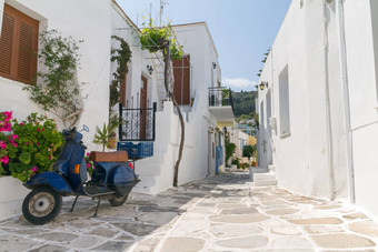 典型的小街希腊