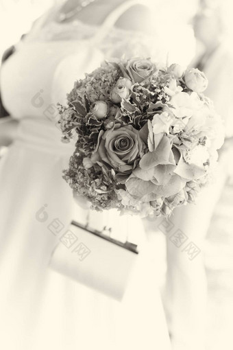 新娘携带花束