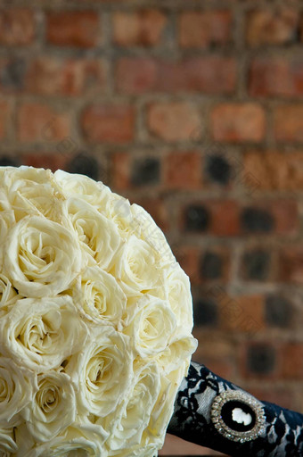 新娘花束花使奶油彩色的玫瑰