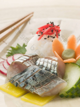 生鱼片鲭鱼腌白萝卜沙拉醋大米