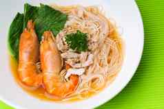 虾面条马来西亚食物