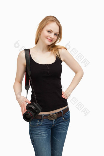 女人携带相机肩膀