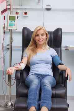 病人接收血输血
