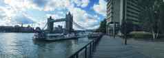 凯瑟琳码头伦敦塔桥