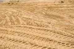 卡车车跟踪沙子坑建设