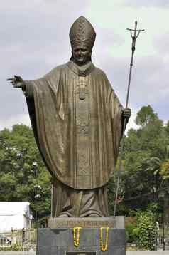 雕像教皇