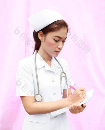 女护士写作医疗报告白色背景