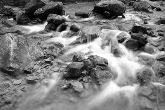 水瀑布级联yun-tai山中国