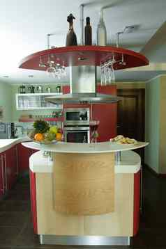 红色的现代厨房内饰