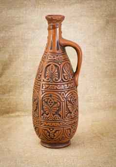 古老的棕色（的）陶瓷瓶