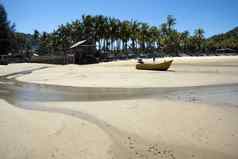 船海滩低潮爆炸我普吉岛泰国