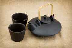 黑色的陶瓷中国人茶壶杯子