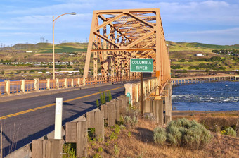 桥由于俄勒冈州