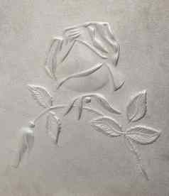 浅浮雕描绘玫瑰金属