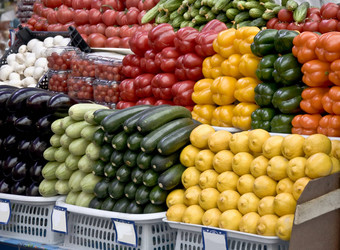 五彩缤纷的细节蔬菜杂货店市场