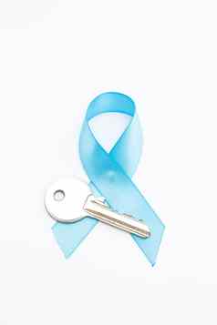 蓝色的丝带前列腺癌癌症银关键
