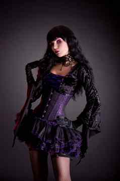 美丽的女巫紫色的黑色的哥特万圣节装