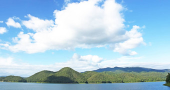 大坝天空山自然