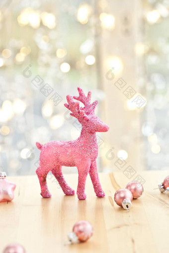 粉红色的鹿圣诞节装饰
