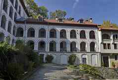 美德拉加列夫齐正统的修道院