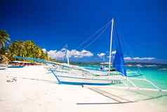 菲律宾船绿松石海长滩岛菲律宾