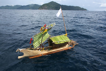 工艺船浮动仪式尊重祖先海