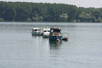 船河巡航船河船锚定