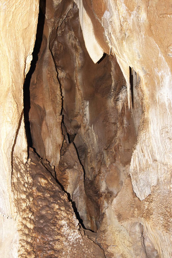 贾沃里科钟乳石洞穴