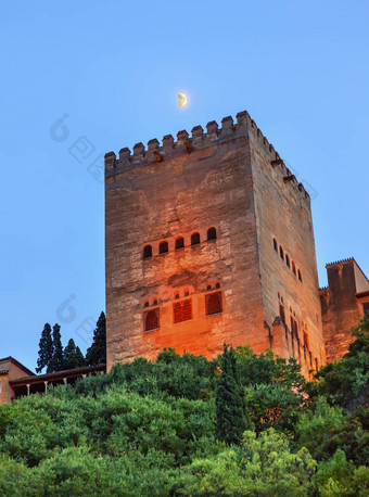 Alhambra塔月亮走街阿尔拜辛格拉纳达西班牙
