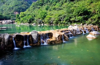 水瀑布级联yun-tai山中国