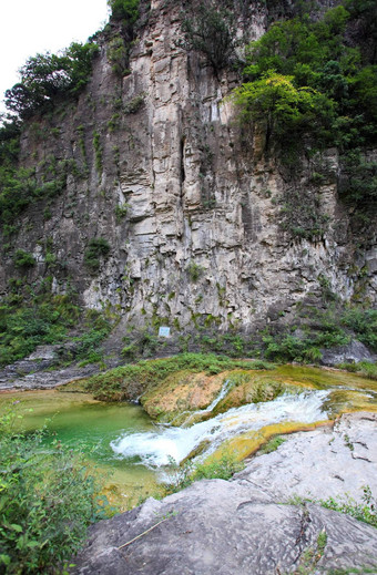 水瀑布级联yun-tai山中国