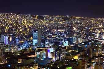 城市中心paz)玻利维亚晚上