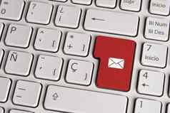 电子邮件概念邮件信封键盘关键