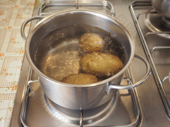 蒸煮锅土豆炊具