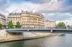 巴黎城市景观他的河