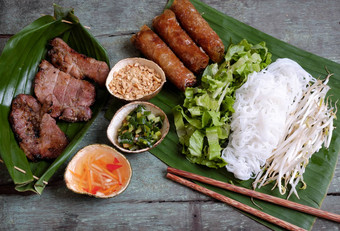 越南食物春天卷父亲先生烤肉