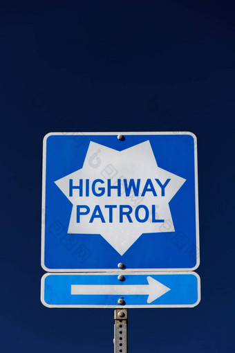 高速公路巡逻标志