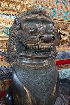 动物狮子历史泰国金属雕塑古老的泰国娃娃户外装饰雕像泰国战士雕塑什么phra拉达纳萨萨达拉姆寺庙翡翠佛