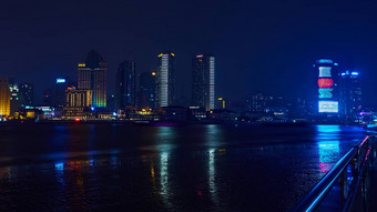 美丽的上海履行。晚上中国