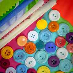 背景缝纫配件彩色的印花棉布按钮集刺绣