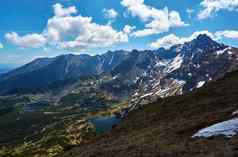 冰川湖泊岩石山峰