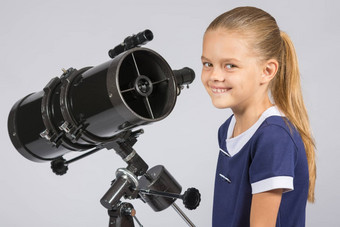 年轻的天文学家望远镜微笑框架