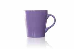 紫罗兰色的咖啡杯子孤立的白色背景