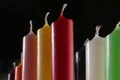 集团色彩斑斓的圆柱蜡烛